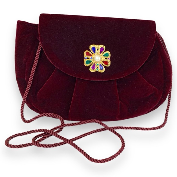 VELVET FLAP EVENING CROSSBODY MINI BAG WINE BURGANDY - Picture 1 of 3